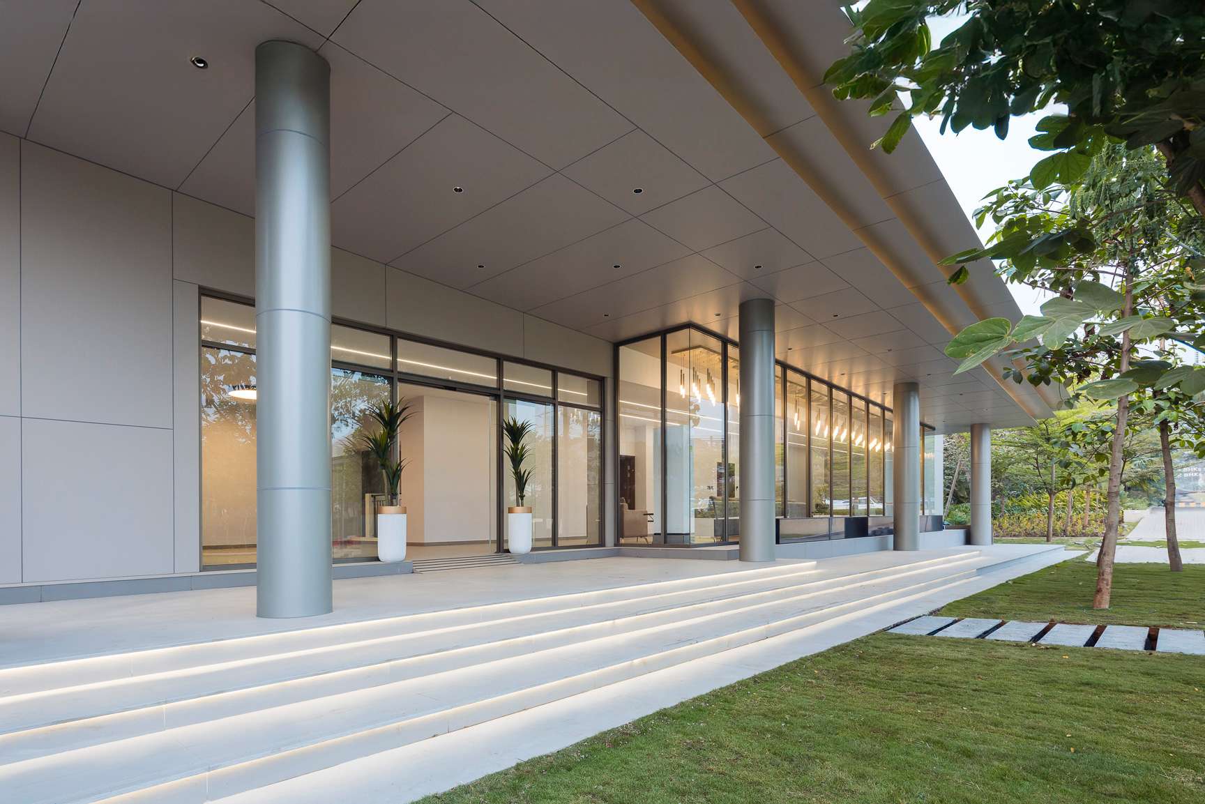 R13 — Godrej — image 2